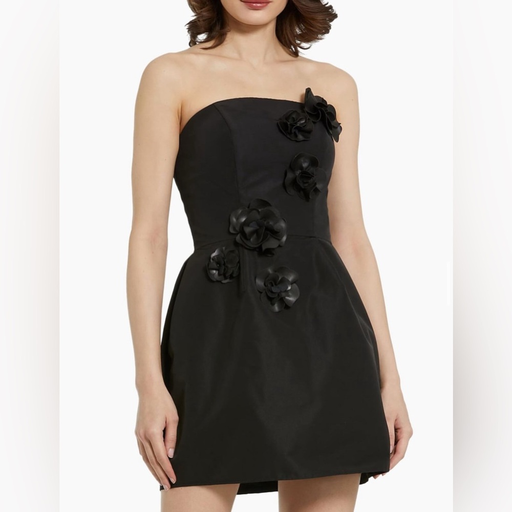 Mac Duggal Floral Appliqué Faille Strapless A-line Minidress, Size 4